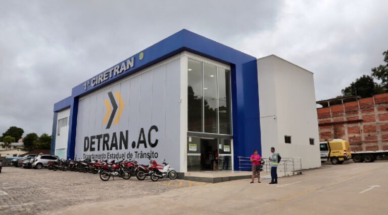 Detran publica lista de motoristas que podem ter CNH suspensa no Acre