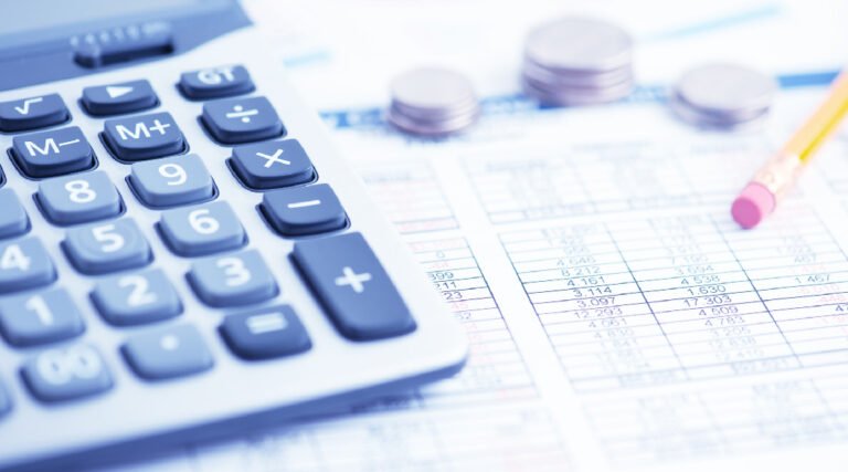 Próximo governo recebe projeção de queda de 6% nas receitas, aponta PLDO — mas execução orçamentária desafia previsões
