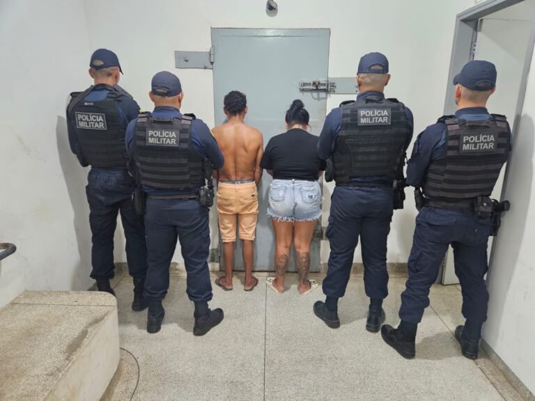 Mulher é presa por tráfico de drogas após denúncia de moradores no bairro Cruzeirão