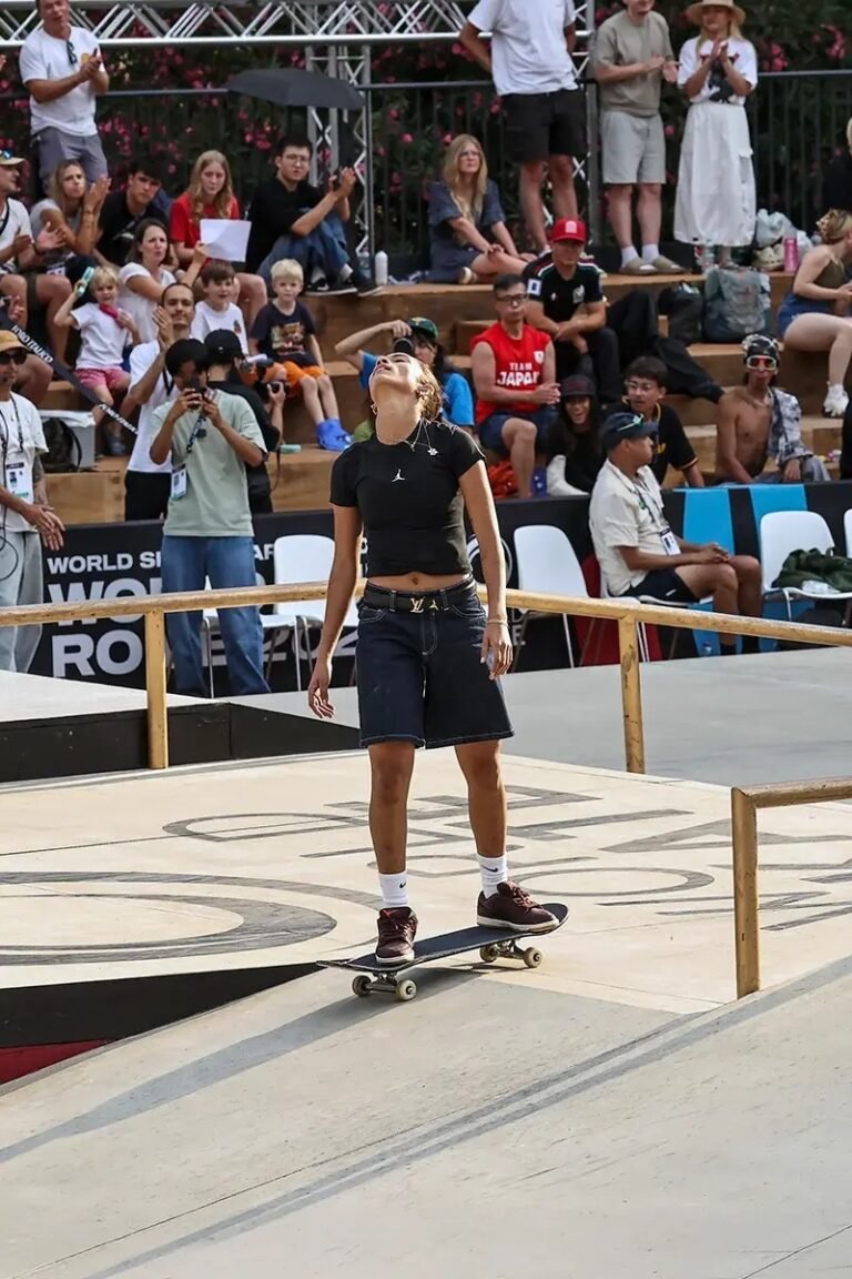Rayssa Leal sofre quedas e fica fora do pódio na Copa do Mundo de Skate