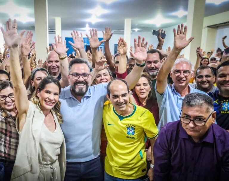 Zequinha Lima declara apoio a Alan Rick durante caminhada em Cruzeiro do Sul