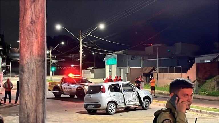 Adolescente de 16 anos morre em grave acidente envolvendo dois carros na noite desta quinta-feira, em Cruzeiro do Sul