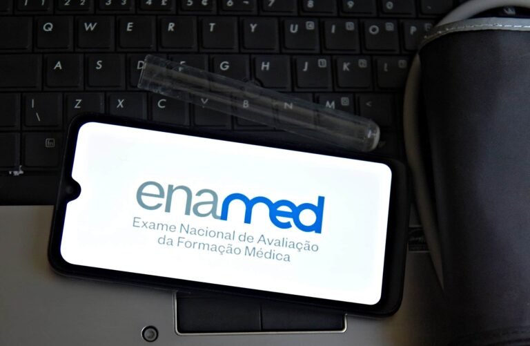 Enamed passa a ser requisito para exercício da medicina no Brasil