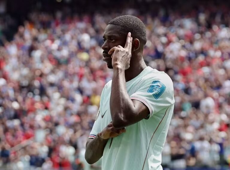 Dembélé marca três gols, França goleia Noruega e atacante entra na disputa pela artilharia da Copa