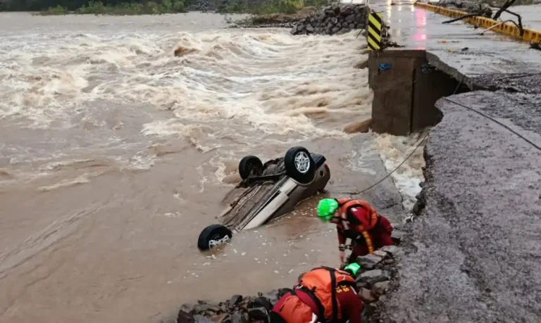 Fortes chuvas causam alagamentos e deixam municípios isolados no Rio Grande do Sul
