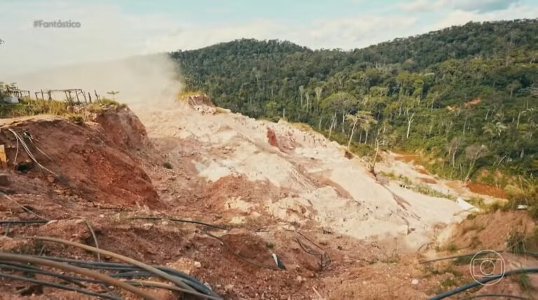Facção criminosa domina garimpo ilegal em terra indígena de Mato Grosso e usa ouro para financiar crimes