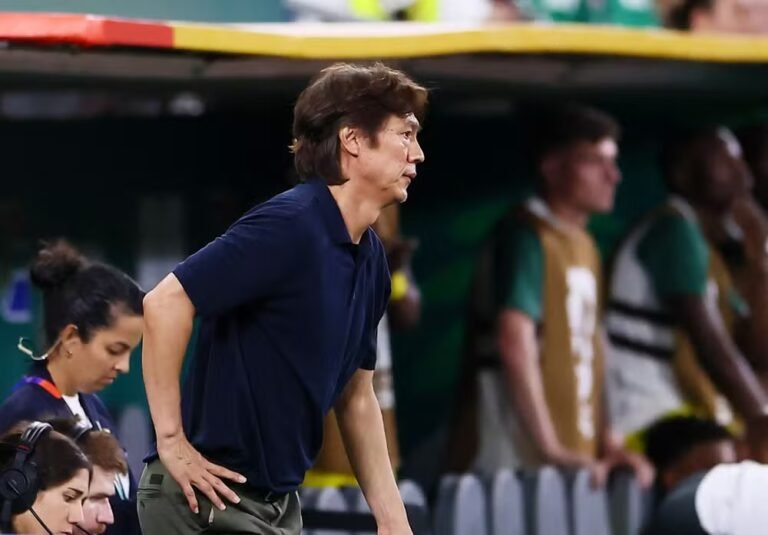 Técnico da Coreia do Sul pede demissão após eliminação na Copa do Mundo