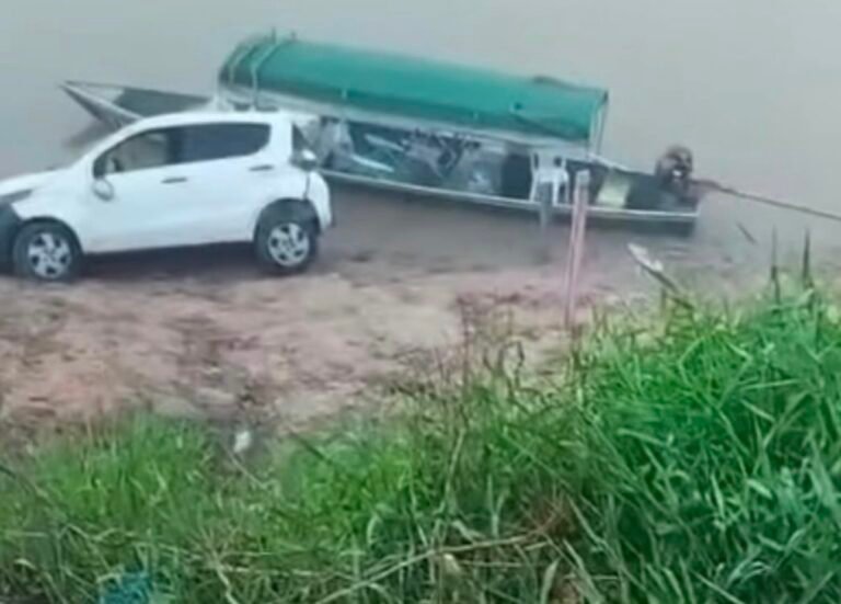 Motorista embriagado capota carro e acaba preso em Tarauacá