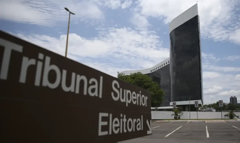 Prazo para apresentadores deixarem rádio e TV por causa das eleições chega ao fim