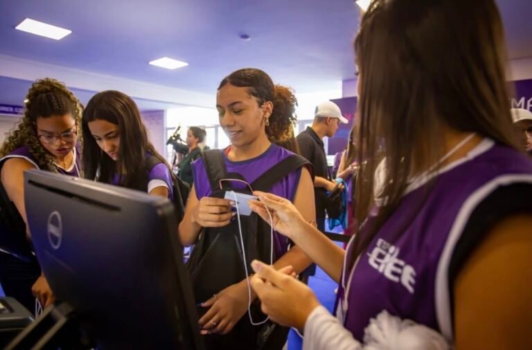 CIEE fecha junho com vagas abertas de estágio e jovem aprendiz no Acre