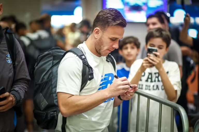Grêmio tenta manter Arthur, mas Juventus faz exigência e negócio segue indefinido