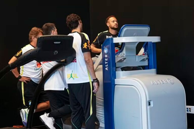 Neymar usa tecnologia criada pela Nasa e pode voltar aos treinos nesta semana