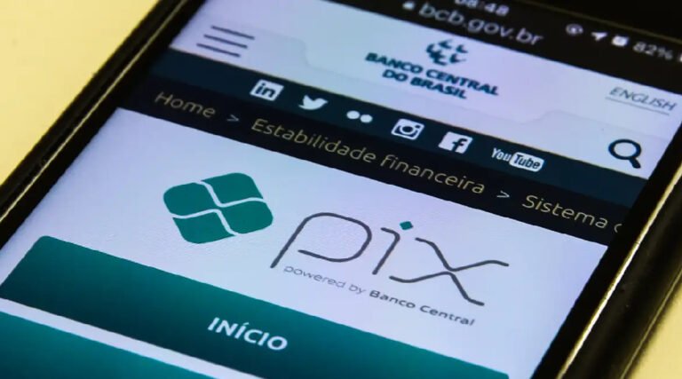 Pix por aproximação passa a mostrar saldo antes do pagamento