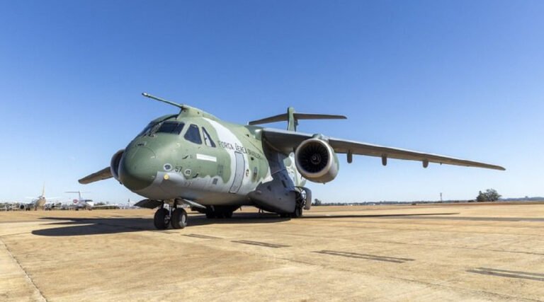 FAB envia avião com equipes de busca à Venezuela