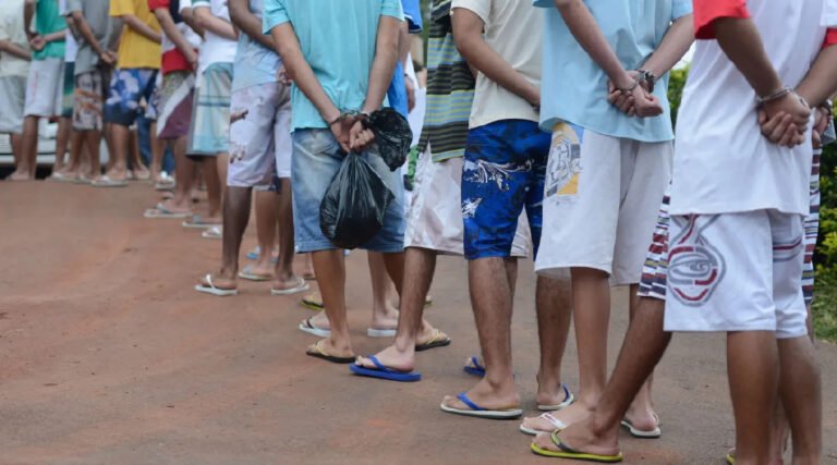 Datafolha: 79% apoiam redução da maioridade penal, menor índice da série