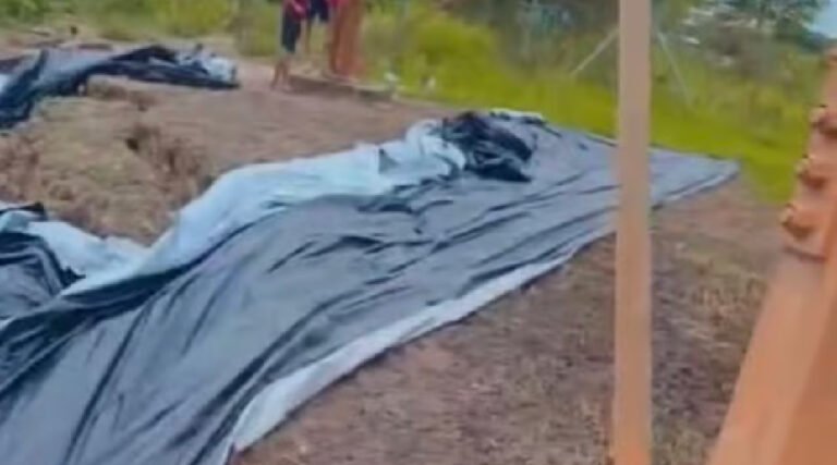Torre de telefonia pode cair em Marechal Thaumaturgo e provoca suspensão de aulas em escola próxima