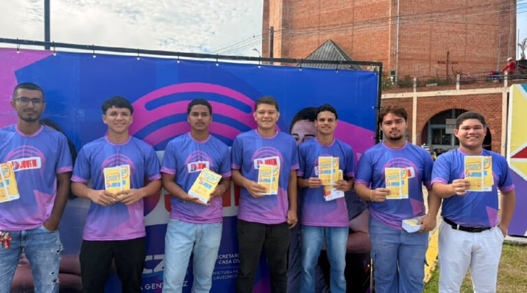 ID Jovem garante viagens com desconto e meia-entrada; mutirão é realizado em Cruzeiro do Sul