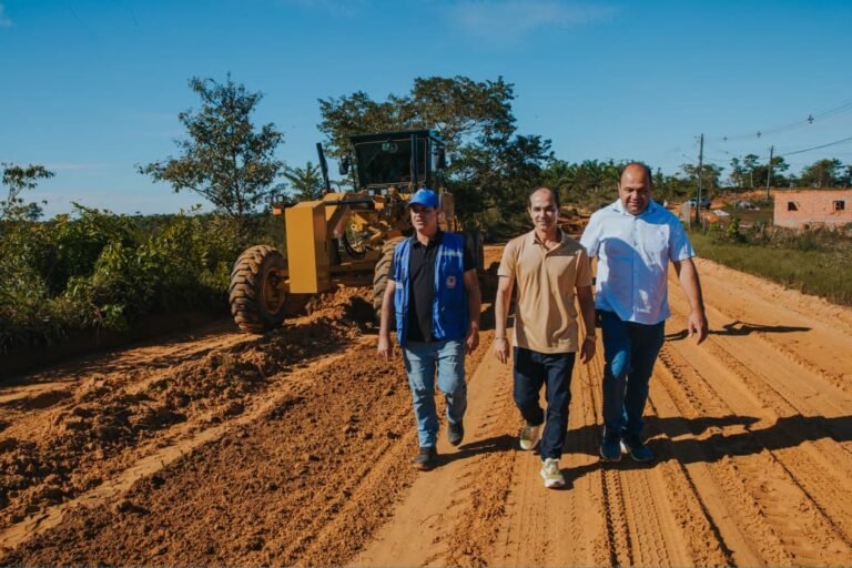 Prefeitura de Cruzeiro do Sul inicia recuperação dos ramais Tiro ao Alvo e Passo Fundo