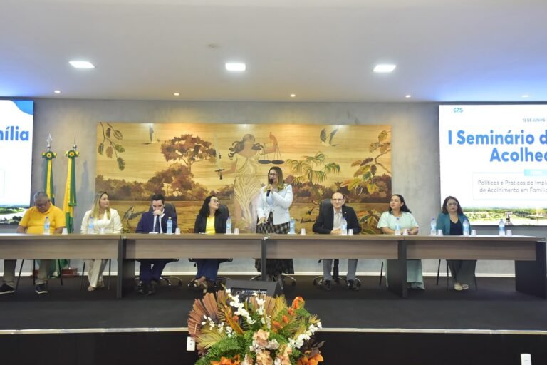 Prefeitura de Cruzeiro do Sul realiza I Seminário da Família Acolhedora e fortalece proteção à infância