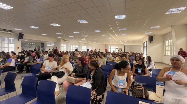 7ª Conferência Municipal de Saúde reúne autoridades e população para discutir melhorias no SUS em Cruzeiro do Sul