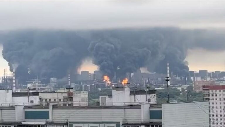 Drones ucranianos atingem refinaria em Moscou e Rússia reage com bombardeio em Kiev