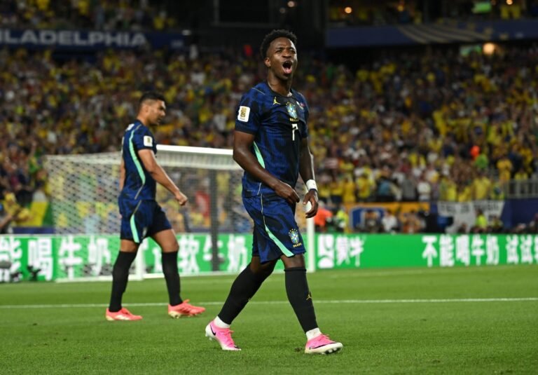 Vinicius Júnior marca golaço e Brasil vai para o intervalo com 3 a 0 sobre o Haiti
