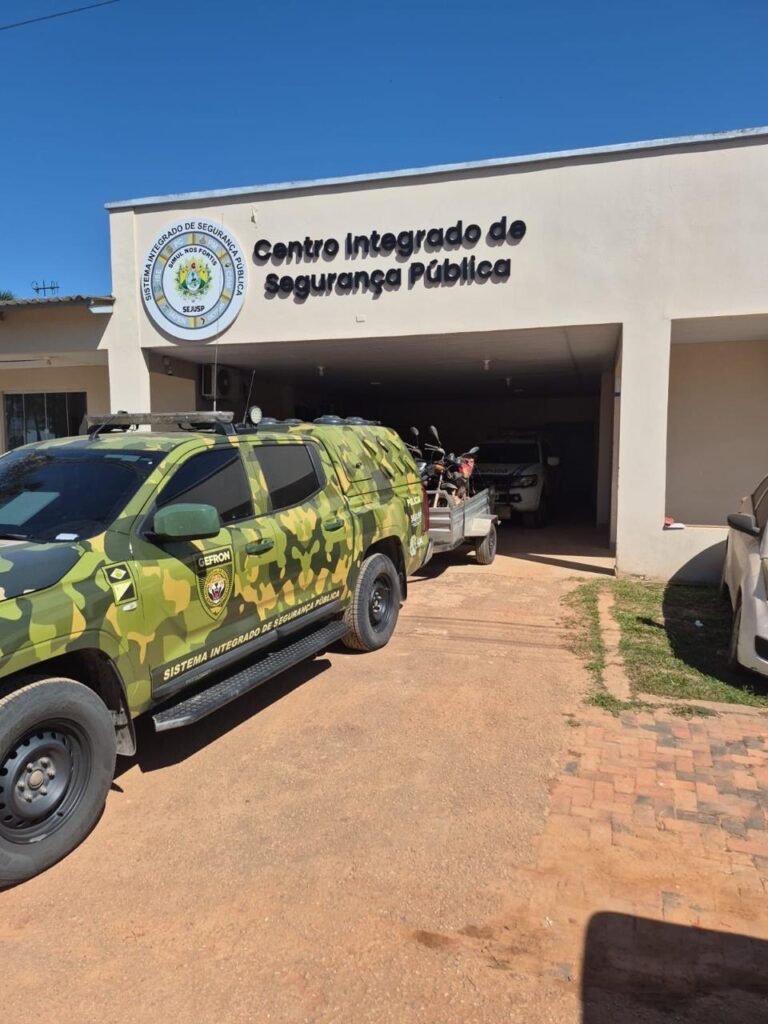 Família feita de refém por criminosos armados tem veículos recuperados pelo Gefron em Plácido de Castro