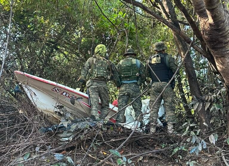Lancha de 60HP furtada há cerca de um mês é recuperada durante operação em Mâncio Lima