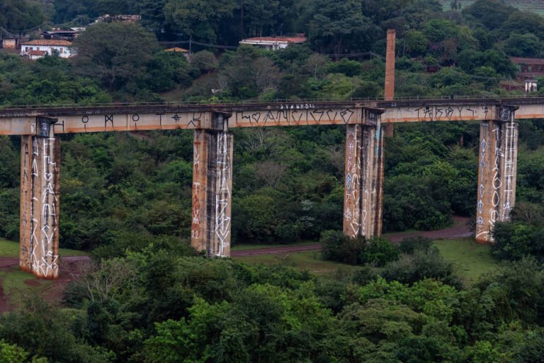 Após morte de jovem em salto radical, prefeitura interdita ponte em Limeira