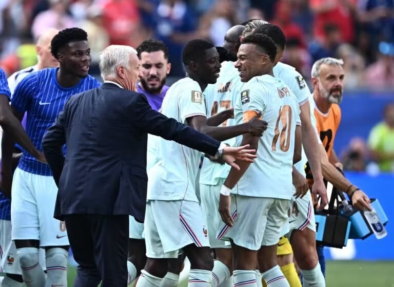 Mbappé e Dembélé igualam feito de Ronaldo e Rivaldo e colocam França em grupo histórico na Copa