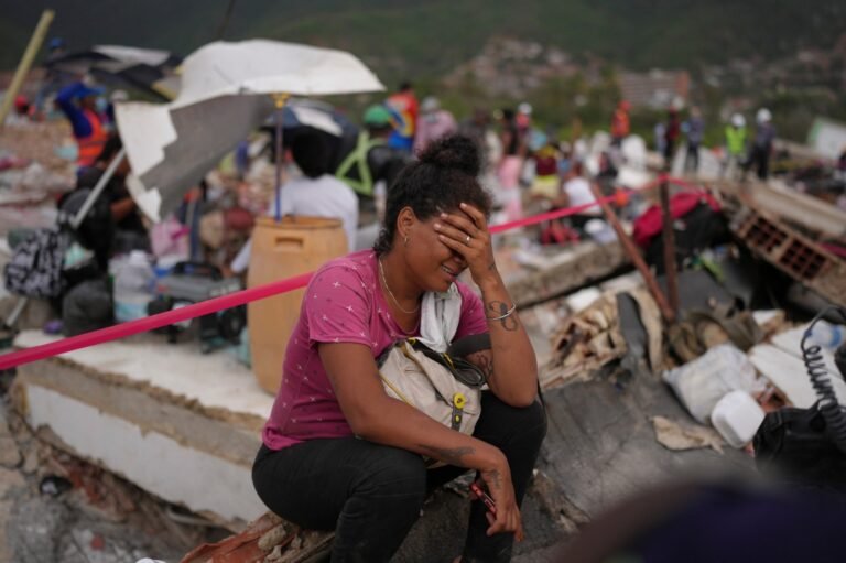 Número de mortos após terremotos na Venezuela sobe para 2.645, diz governo