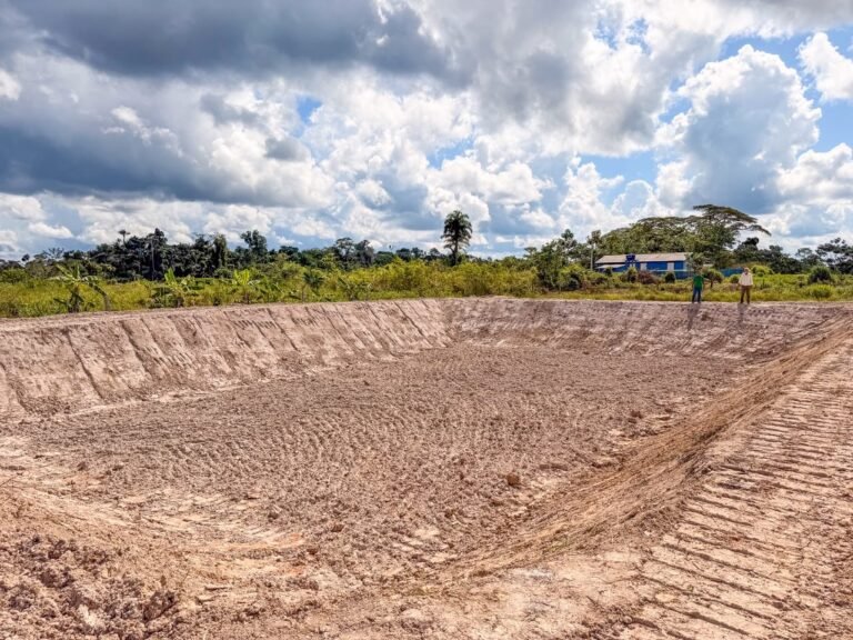 Porto Walter lança programa para incentivar a piscicultura com construção de tanques