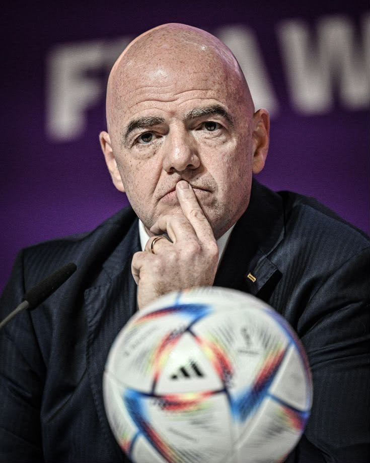 UEFA avalia lançar candidato para disputar presidência da Fifa contra Infantino