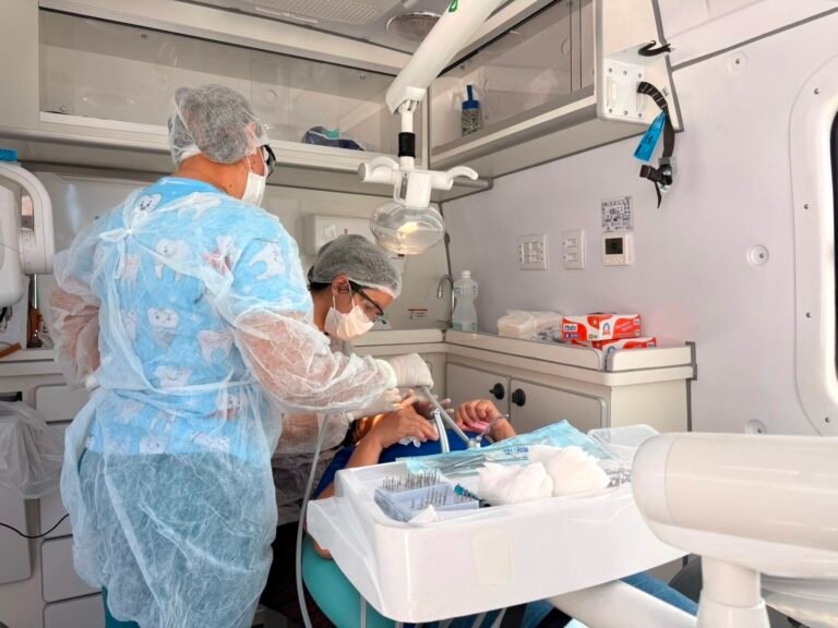 Ação leva atendimento médico, vacinação e serviços de saúde à comunidade Nossa Senhora das Graças em Cruzeiro do Sul