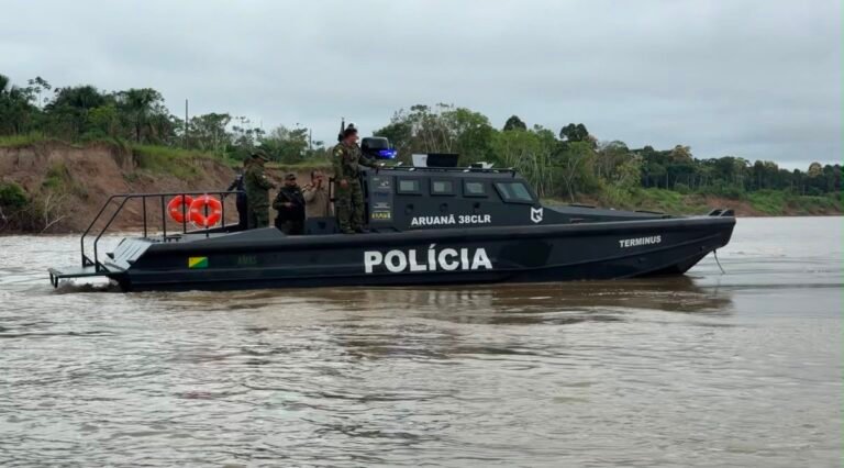 Lancha blindada de R$ 3,3 milhões reforça combate ao crime nos rios do Juruá