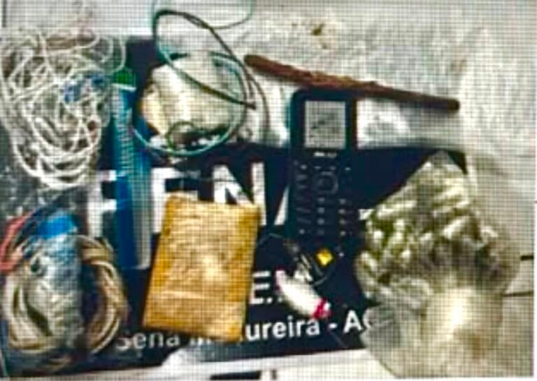 Celular, drogas e chips são apreendidos em cela de presídio de Sena Madureira