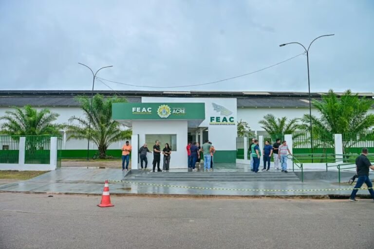 Governo oficializa nome do Dr. Enéas para a Faculdade Estadual do Acre