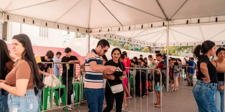 Mais de 84 mil ingressos da Expoacre Rio Branco 2026 são trocados em 12 horas; Ana Castela e Natanzinho lideram procura