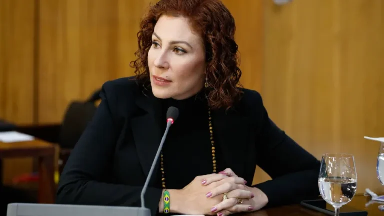 Justiça da Itália analisa novo pedido de extradição de Carla Zambelli