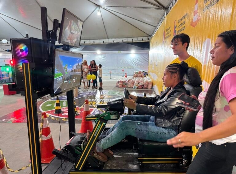 Estande do Detran atrai famílias e reforça educação no trânsito durante a Expoacre Juruá