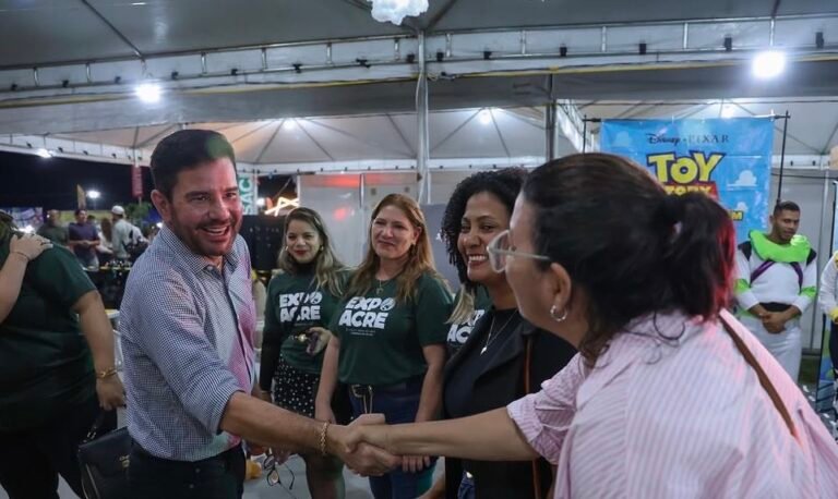 “A ExpoAcre mostra o que o Acre tem de melhor”, diz Gladson Cameli durante visita à feira em Cruzeiro do Sul
