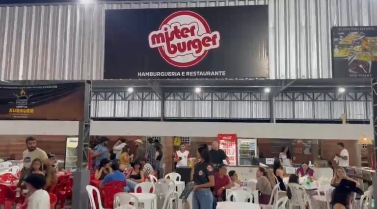 Mr. Burger leva variedade gastronômica e se destaca na praça de alimentação da Expoacre Juruá