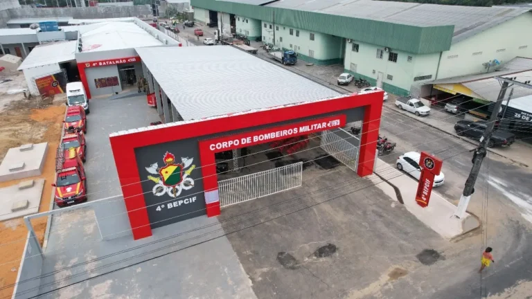 Corpo de Bombeiros alerta para riscos de acidentes no Rio Juruá durante período de estiagem