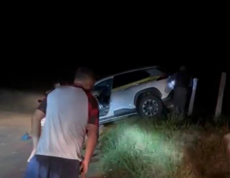 Taxista sequestrado em Cruzeiro do Sul é libertado; carro roubado é recuperado após perseguição policial