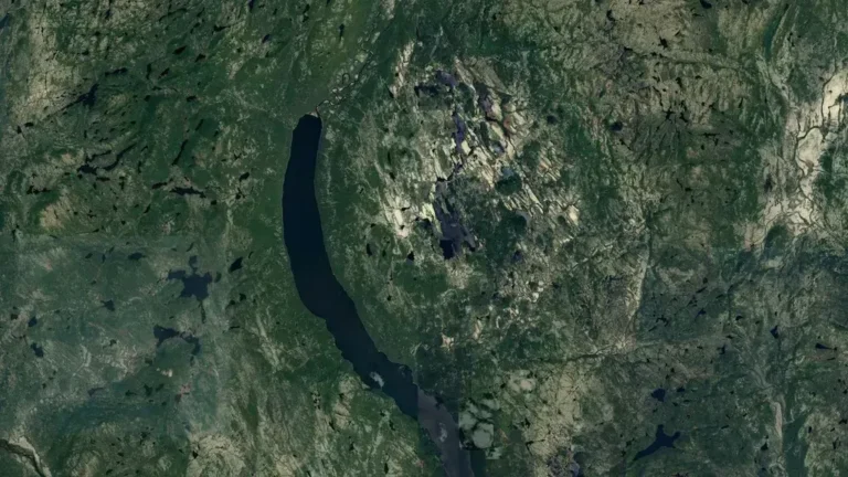 Buraco encontrado no Google Maps é confirmado como cratera de meteorito com 390 milhões de anos no Canadá