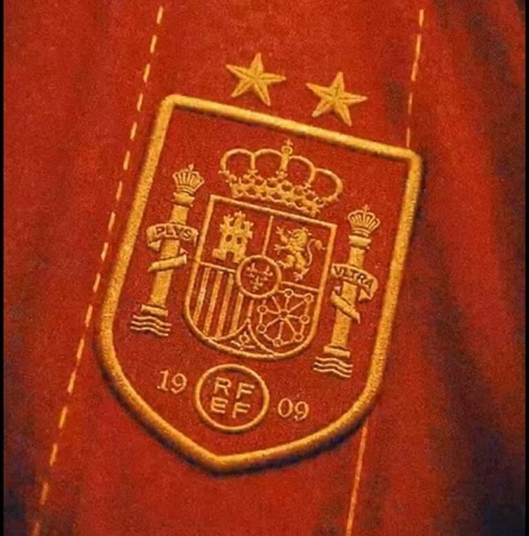 Espanha atualiza escudo com segunda estrela e celebra bicampeonato mundial