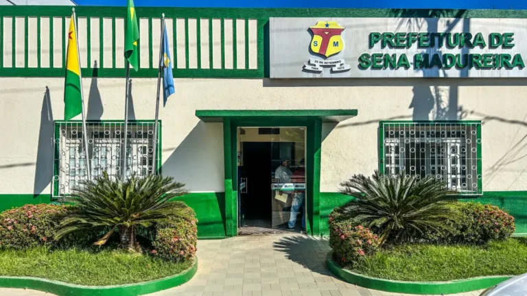 Sena Madureira reajusta salários de professores da rede municipal