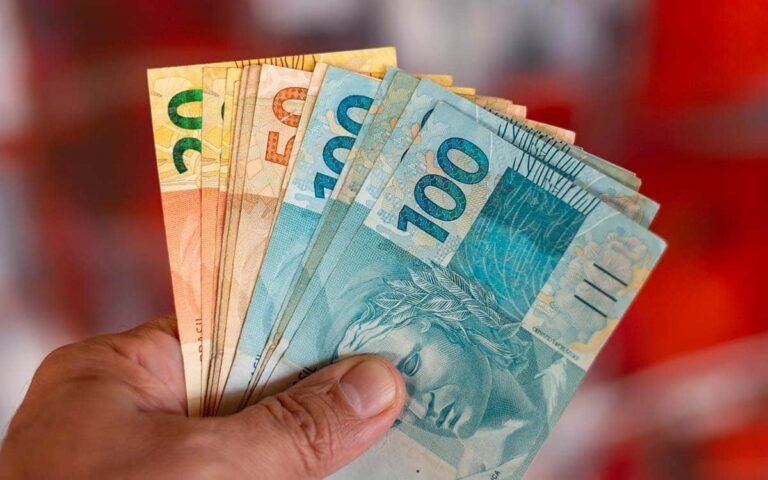 Servidores do Acre recebem salários e 1ª parcela do 13º nesta quarta-feira
