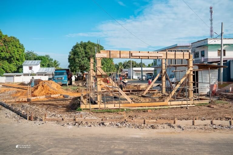 Mâncio Lima investe mais de R$ 8,5 milhões em obras de educação, saúde e infraestrutura