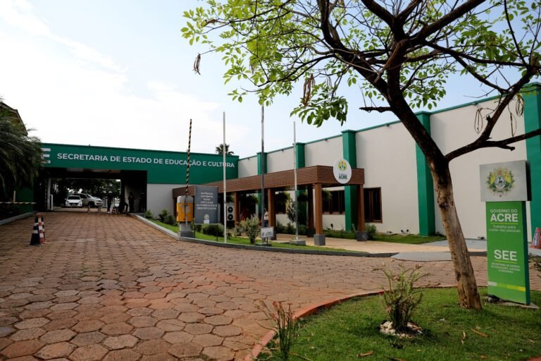 Governo homologa contrato de mais de R$ 569 mil para investimentos na educação